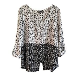 CURE, NWOT,WOMENS, BLACK&WHITE PRINT TOP. 3/4 ROLLUP SLEEVE W/BUTTON TAB.SIZE XL